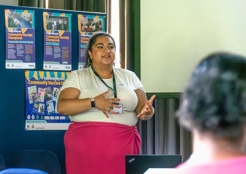 Health Ambassador, Jo, presenting to the group