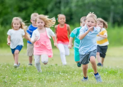 children running
