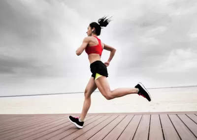 woman running 