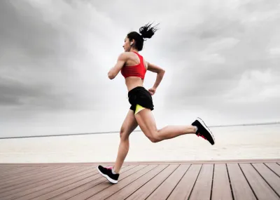 woman running 